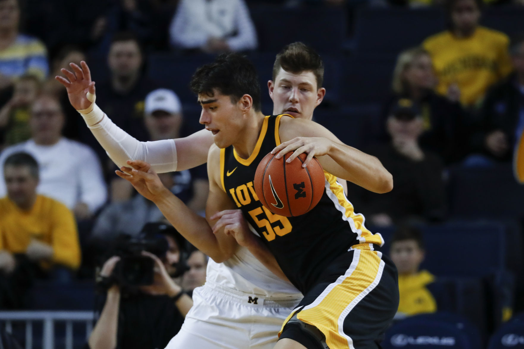 Iowa Michigan Basketball